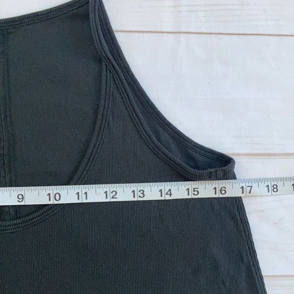 Lululemon Black Back Bend Tank Size Small - Picture 8 of 11